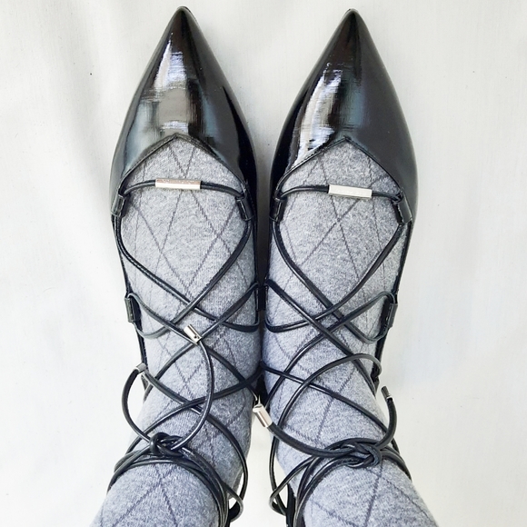 Louis Vuitton authentic NWOT black lace up flats - Picture 3 of 11